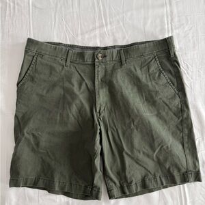 Sonoma Men's Olive Green Flat Front Shorts Size 40